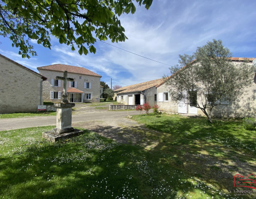maison  ENGAYRAC
