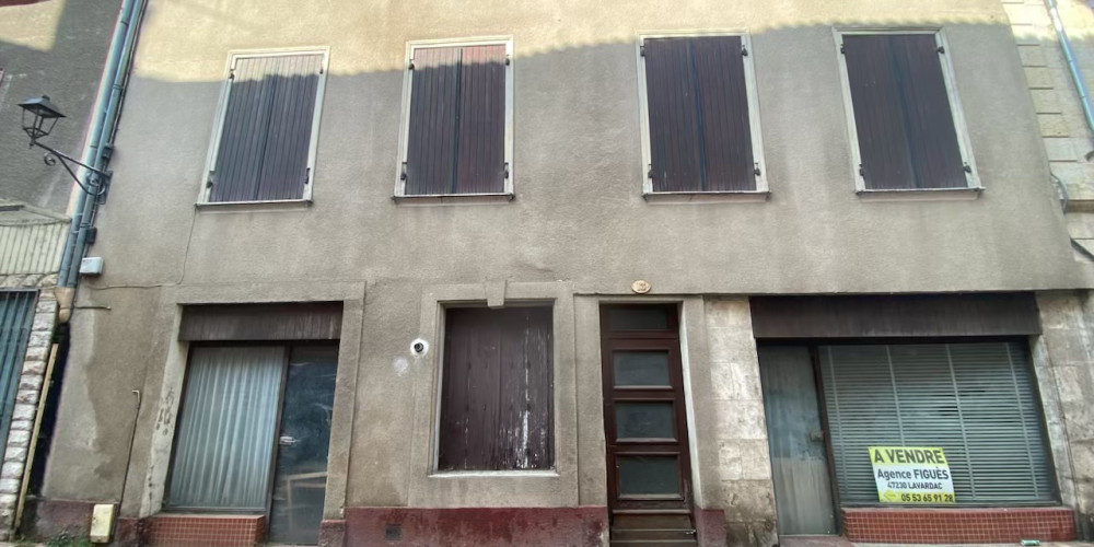 maison à NERAC (47600)