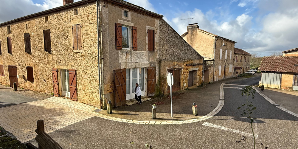 maison à BLANQUEFORT SUR BRIOLANCE (47500)