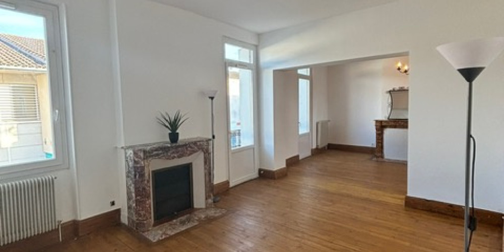 maison à LE PASSAGE (47520)
