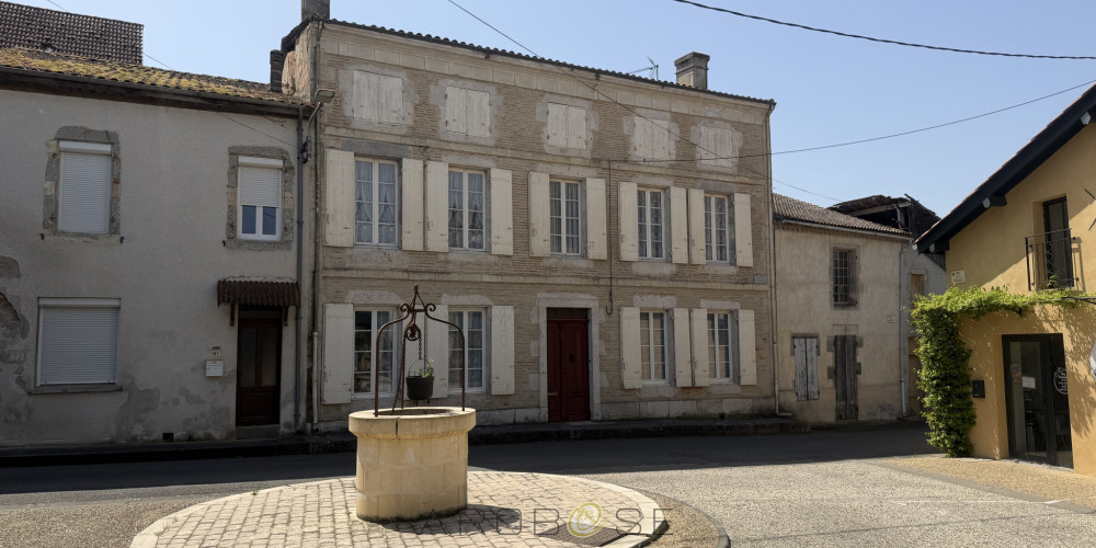 maison à PUCH D AGENAIS (47160)