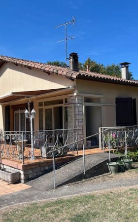 Maison  MEZIN