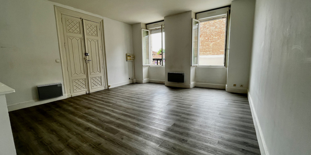 immeuble à STE LIVRADE SUR LOT (47110)