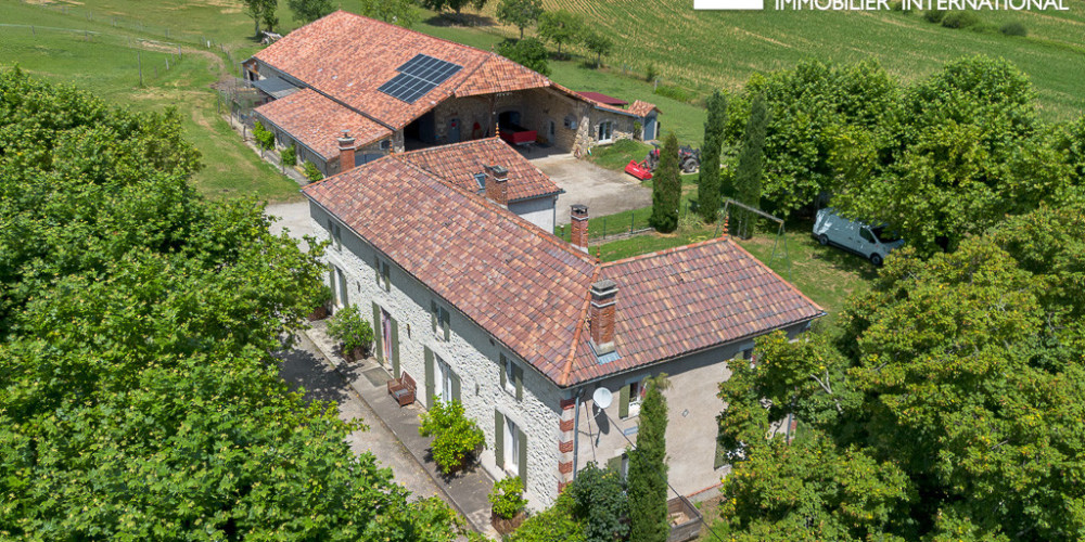maison à ST SYLVESTRE SUR LOT (47140)
