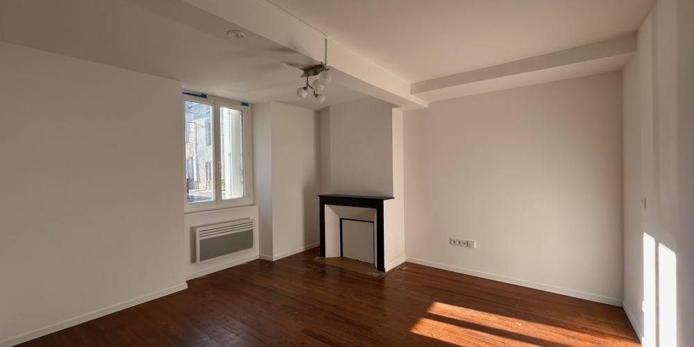 appartement à LAVARDAC (47230)