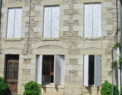 maison  STE BAZEILLE
