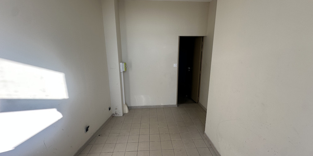 immeuble à VIRAZEIL (47200)