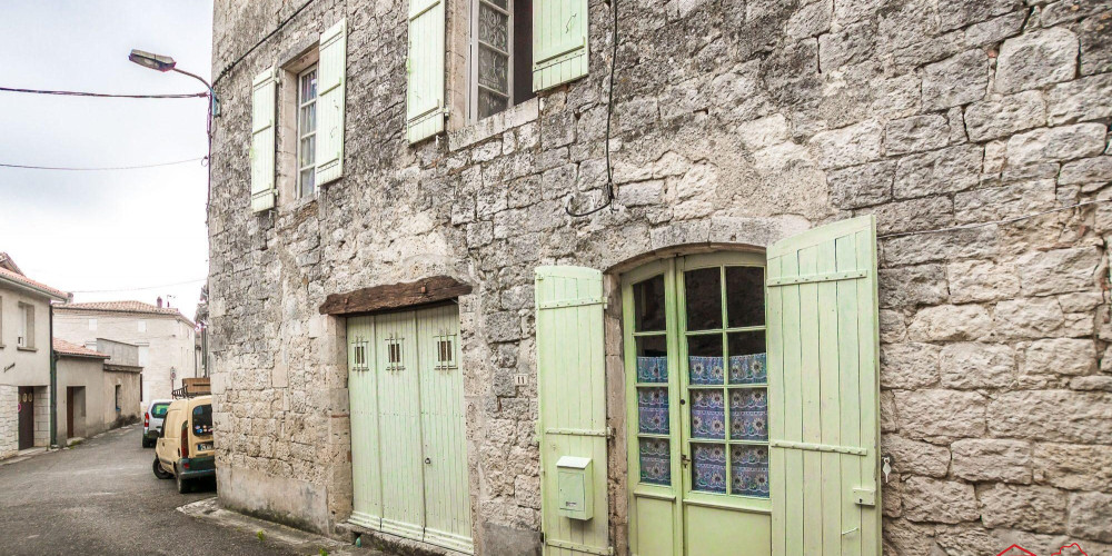 maison à LAROQUE TIMBAUT (47340)