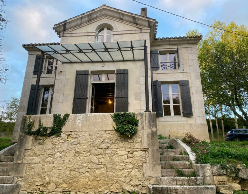 maison  LAVARDAC
