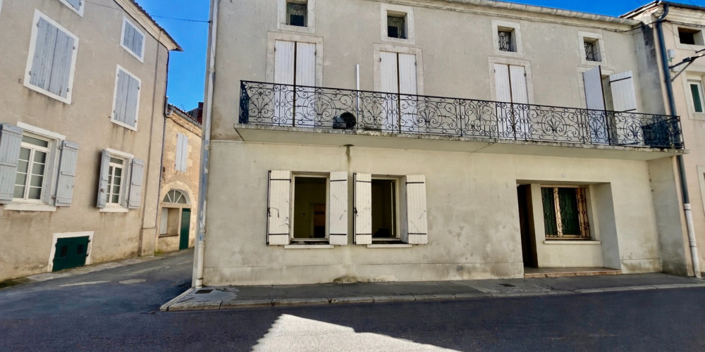 immeuble à STE LIVRADE SUR LOT (47110)