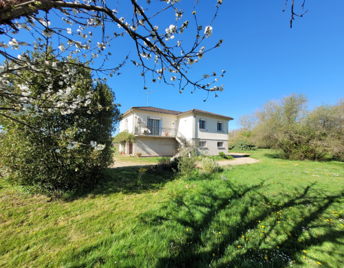maison  STE BAZEILLE