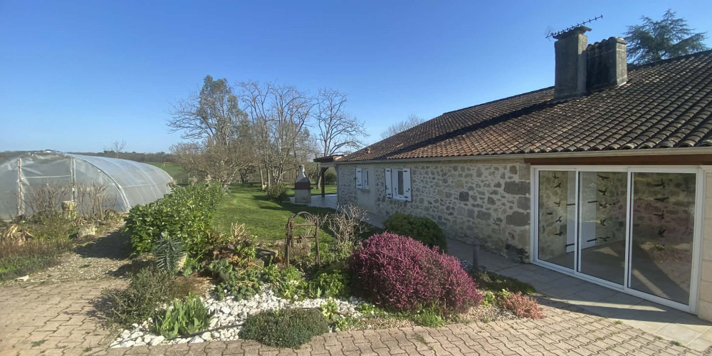 maison à NERAC (47600)