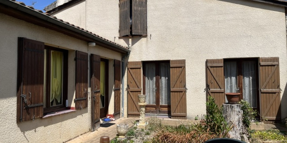 maison à NERAC (47600)