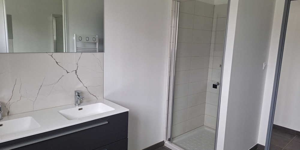 maison à ST SYLVESTRE SUR LOT (47140)