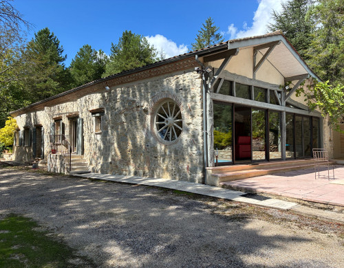 maison  BEAUGAS