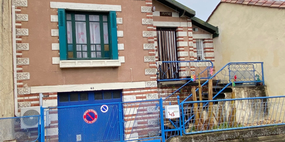 maison à SAUVETERRE LA LEMANCE (47500)