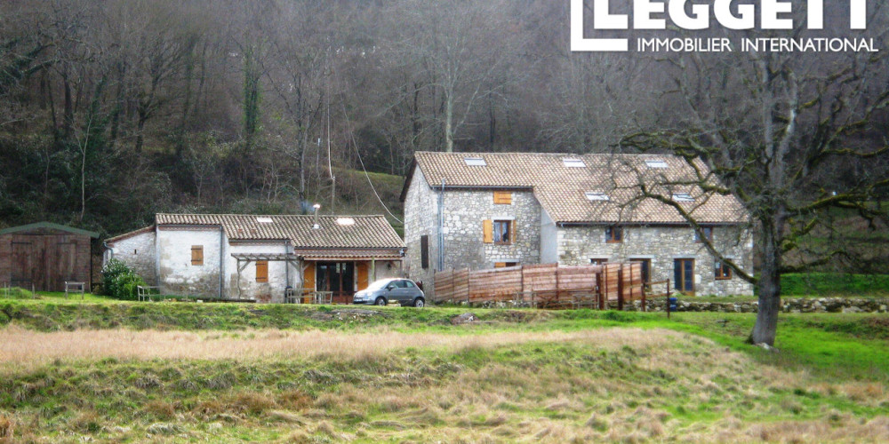 fond de commerce à ST HILAIRE DE LUSIGNAN (47450)