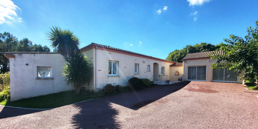 maison à CALONGES (47430)