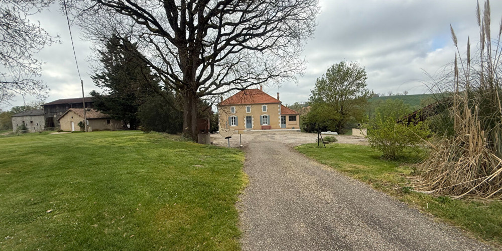 maison à ST PASTOUR (47290)