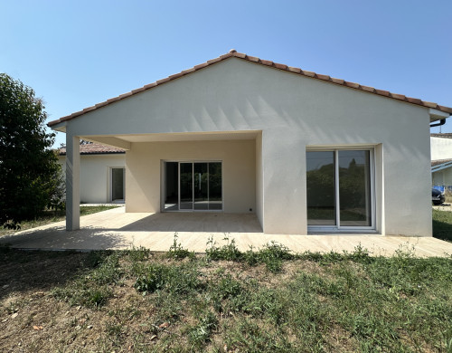 maison  STE BAZEILLE