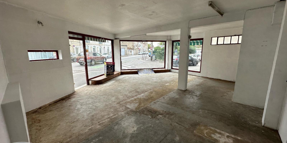 local commercial à AGEN (47000)