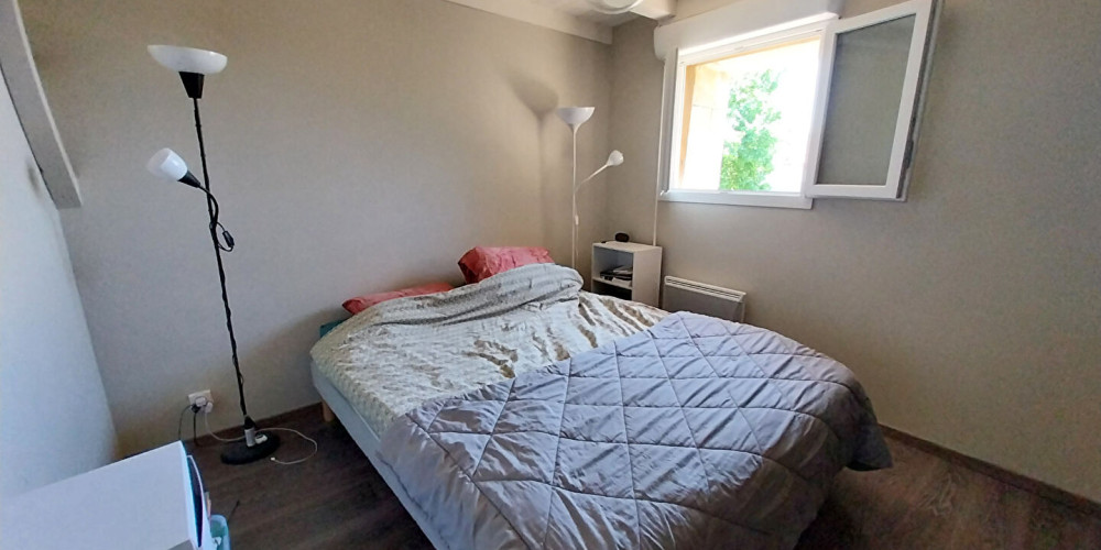 immeuble à STE COLOMBE EN BRUILHOIS (47310)