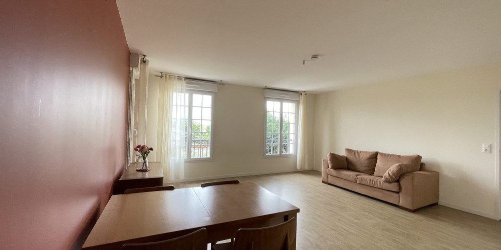 appartement à LAROQUE TIMBAUT (47340)