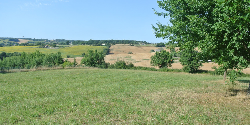 terrain à MAUVEZIN SUR GUPIE (47200)