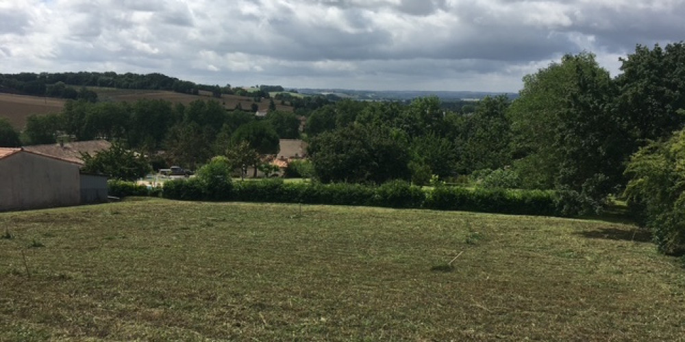 terrain à NERAC (47600)