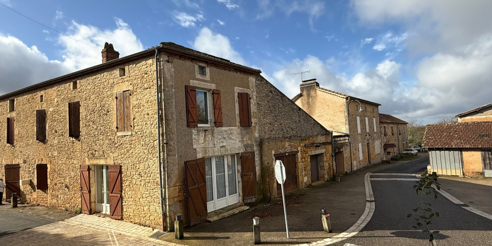 maison à BLANQUEFORT SUR BRIOLANCE (47500)