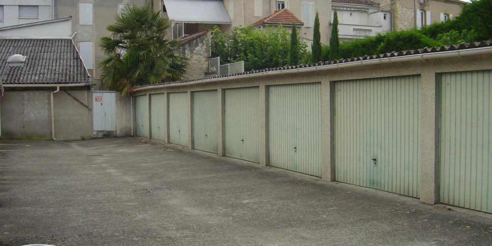 parking à AGEN (47000)