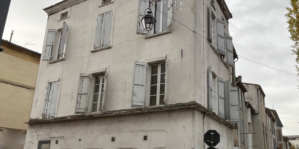 immeuble à VILLENEUVE SUR LOT (47300)
