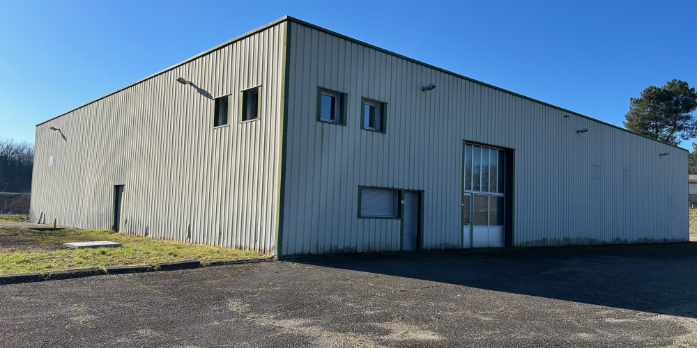local industriel à BARBASTE (47230)