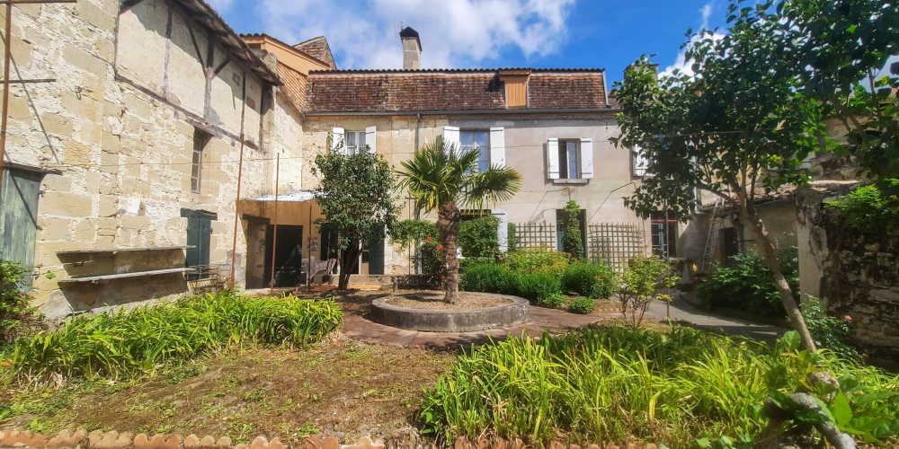 maison à ST BARTHELEMY D AGENAIS (47350)