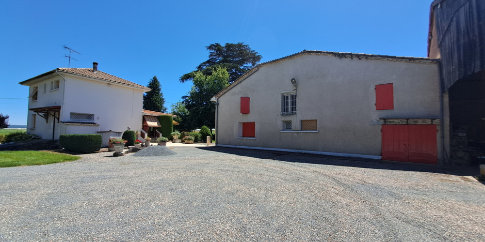 maison à BUZET SUR BAISE (47160)