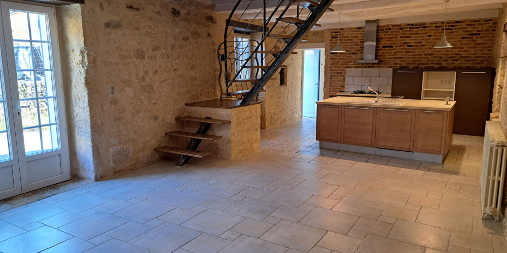 maison à ST FRONT SUR LEMANCE (47500)