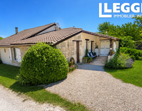 maison  SEYCHES