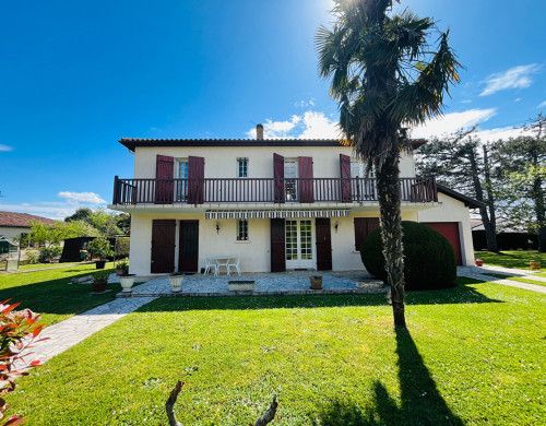 maison  BIAS