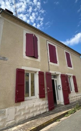 Maison  LAVARDAC
