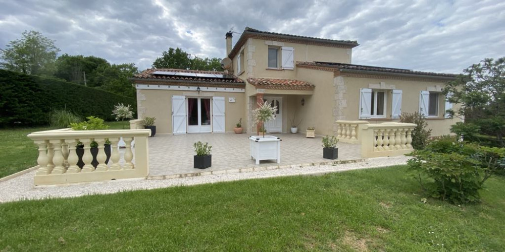 maison à NERAC (47600)