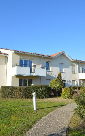 Appartement  ESTILLAC