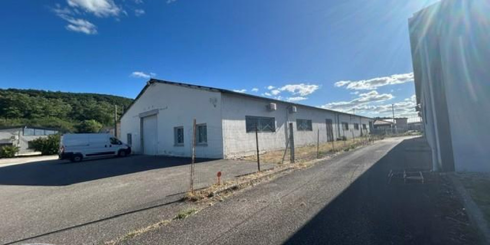 local commercial à VILLENEUVE SUR LOT (47300)