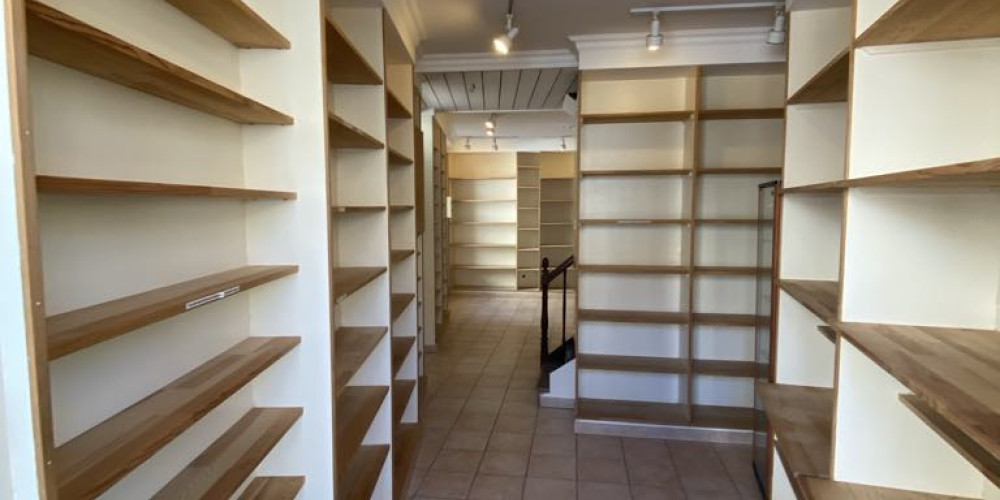 local commercial à NERAC (47600)
