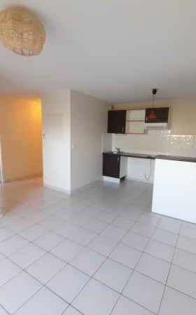 Appartement  ESTILLAC