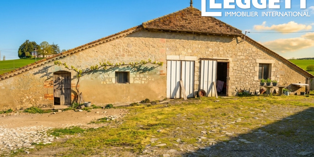 maison à BEAUGAS (47290)