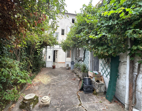 maison  LAVARDAC