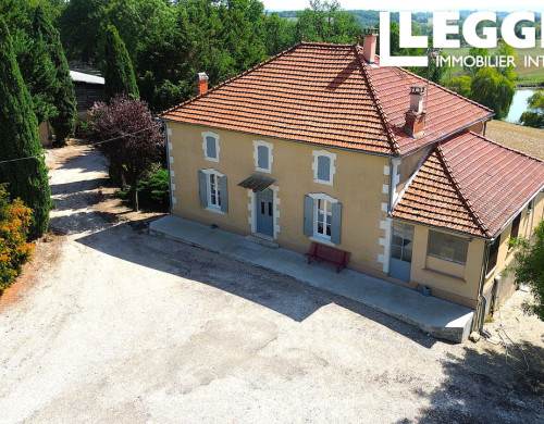 maison  ST PASTOUR