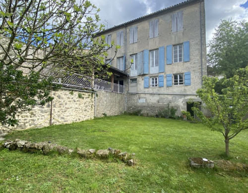 maison  NERAC