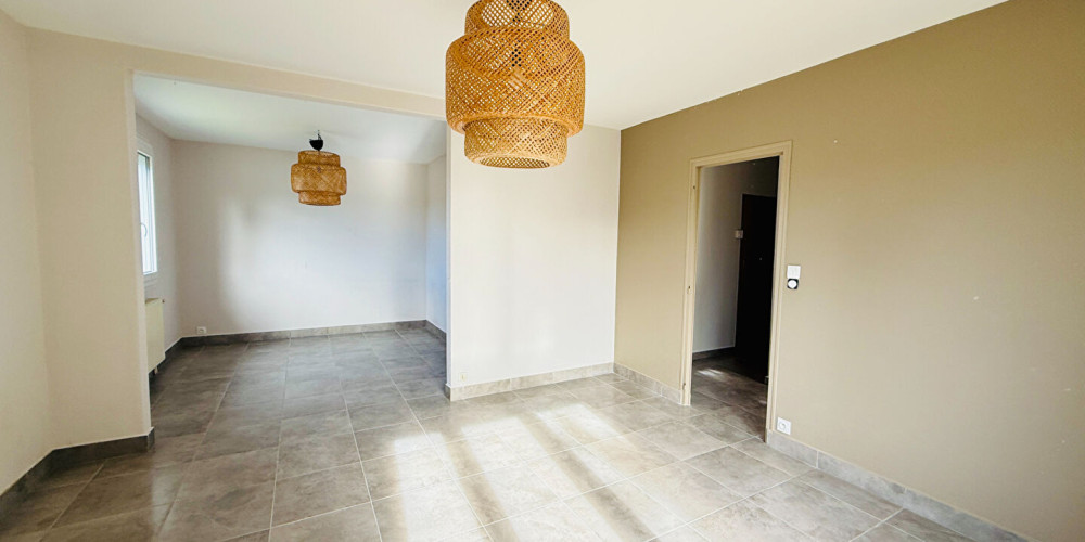 maison à ST SYLVESTRE SUR LOT (47140)