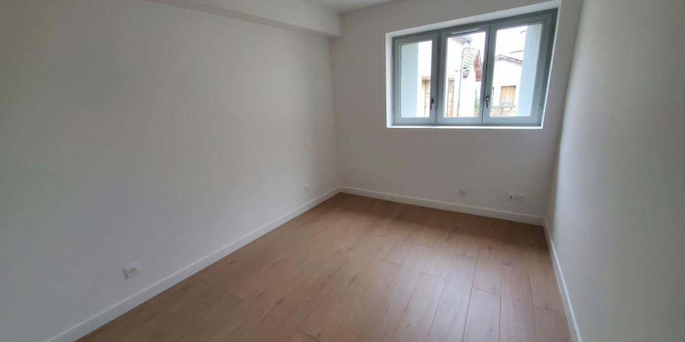 immeuble à LE MAS D AGENAIS (47430)